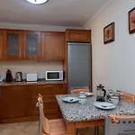 Esmeralda Villa