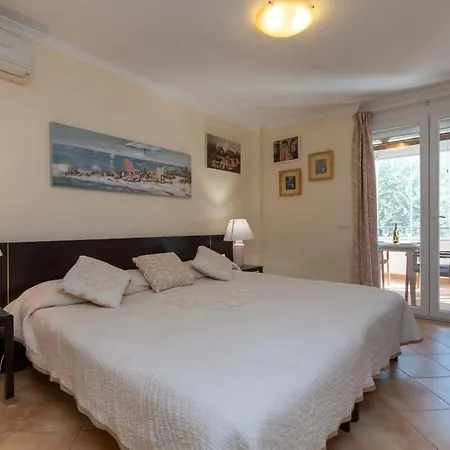 Villa Esmeralda *