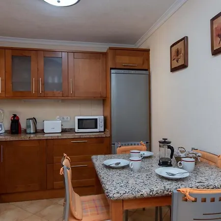 Esmeralda Villa